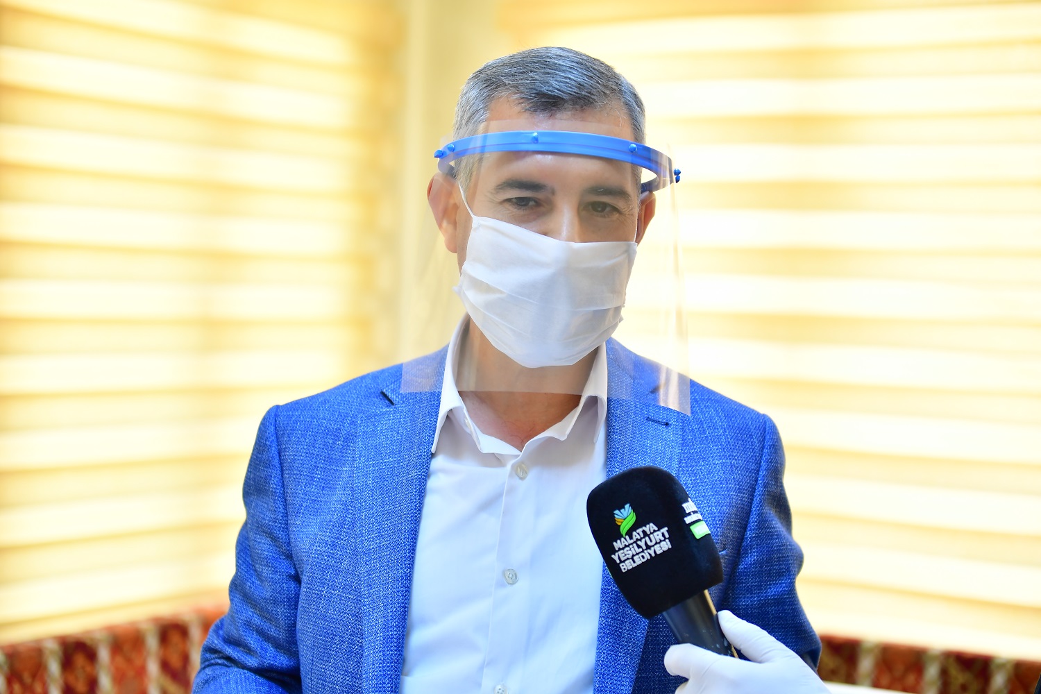 Yeşilyurt Kent Konseyi Siperli Maske Üretimi Yapıyor