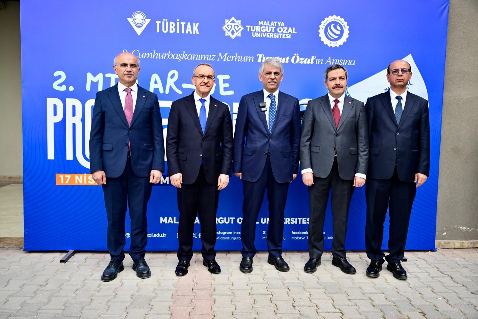 “Özallı Yıllar” Konferansı ile Vizyon, Dönüşüm ve Liderlik Yeniden Gündemde