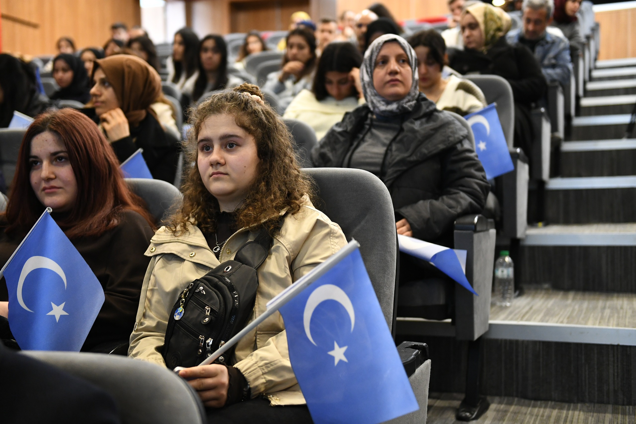 Doğu Türkistan’ın Sessiz Çığlığı Paneli ve Ödül Töreni Gerçekleştirildi