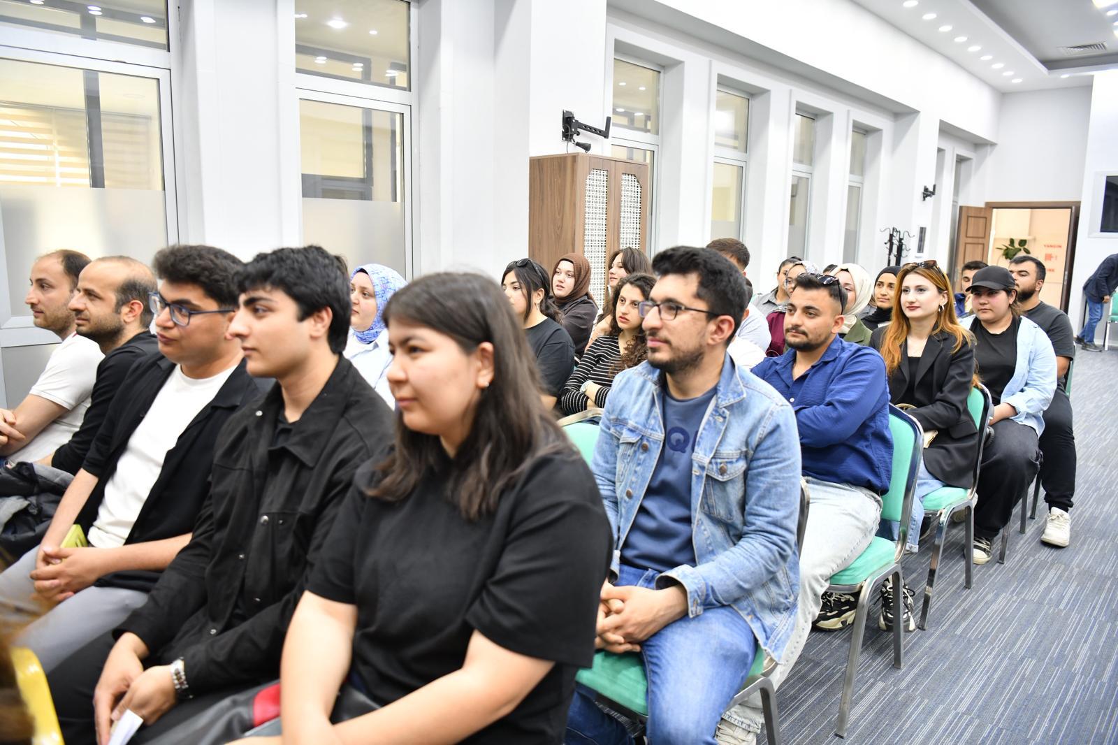 Malatya Genç Girişimcilik Akademisi’nde E-Ticaret ve Dijital Girişimcilik Konuşuldu