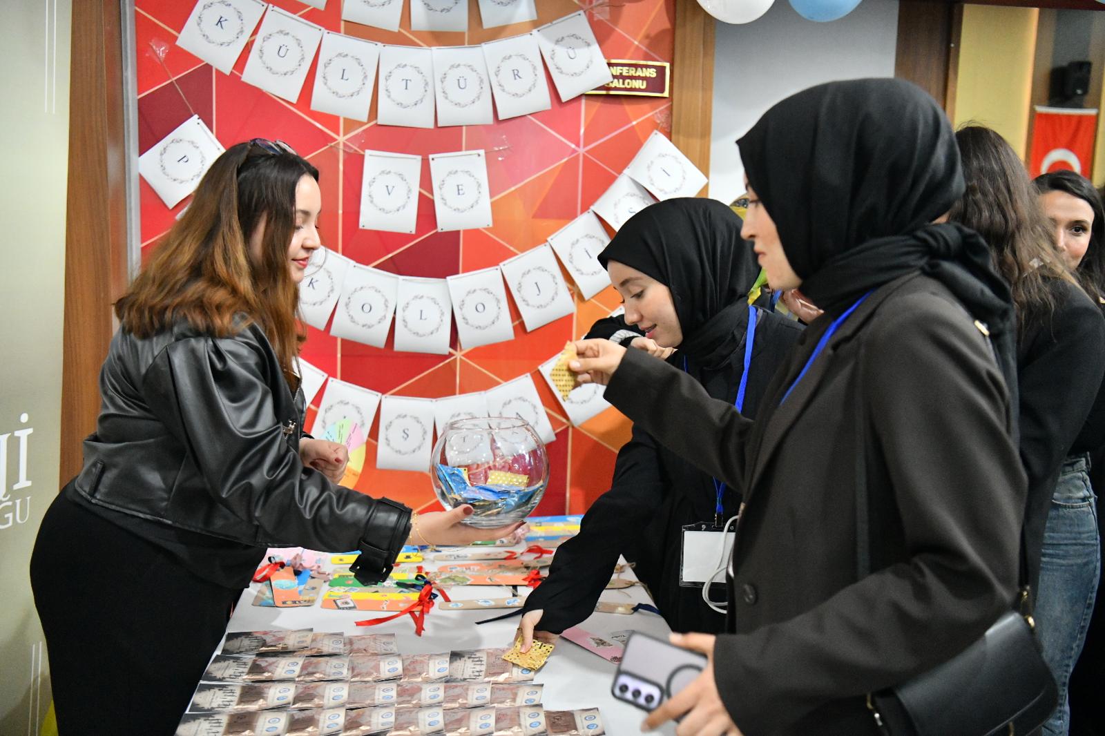 Dijital Linç ve Sosyal Medyanın Etkileri Yeşilyurt’ta Masaya Yatırıldı
