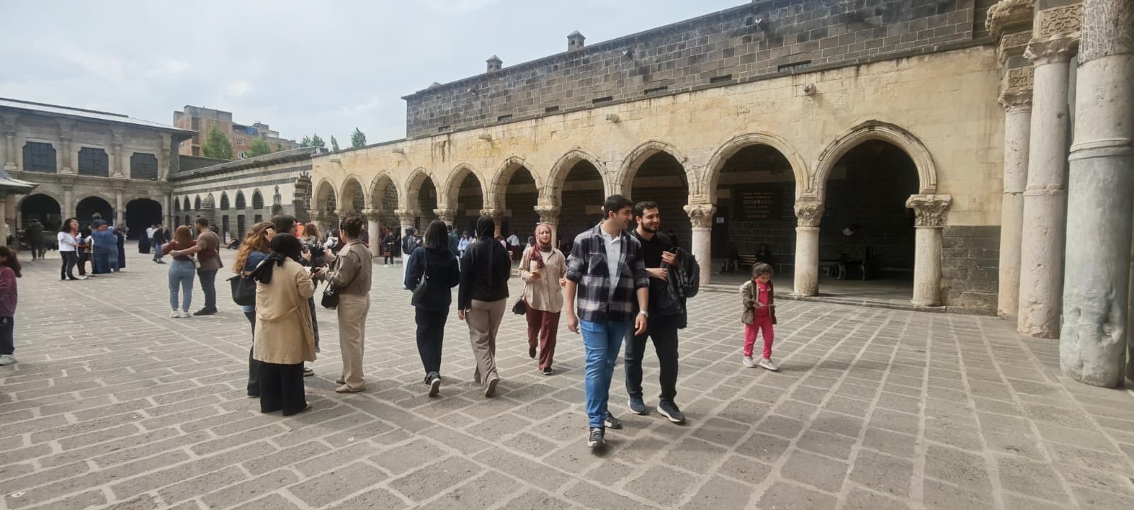 DİYARBAKIR KÜLTÜR KAMPI BAŞARIYLA TAMAMLANDI