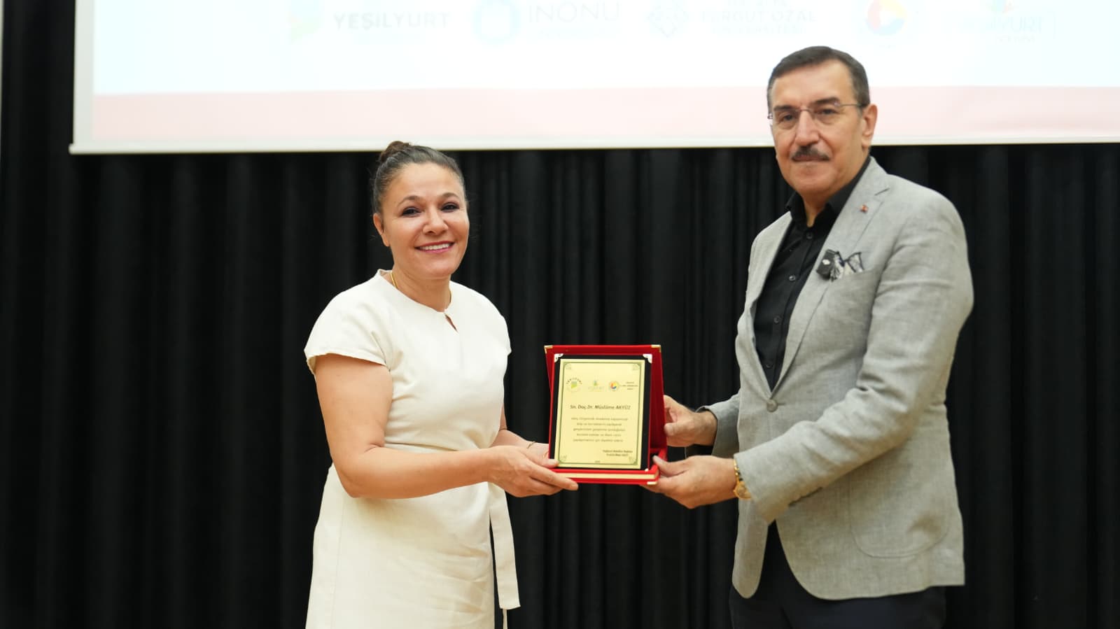 “Genç Girişimcilik Akademisi” İle “Fikir Kumbarası” Projesi Tamamlandı