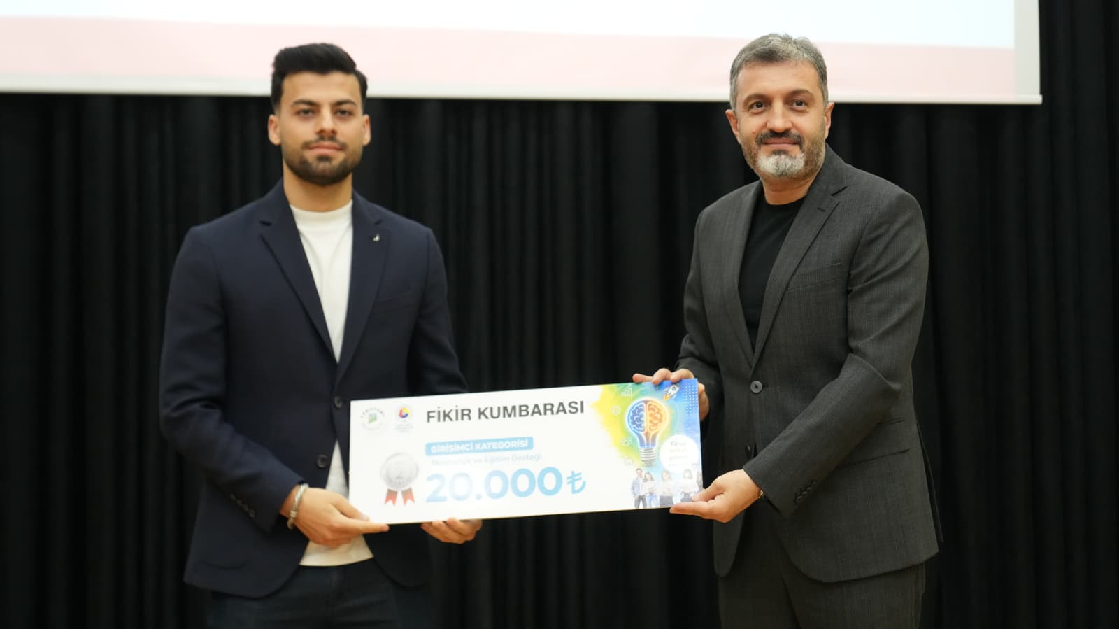 “Genç Girişimcilik Akademisi” İle “Fikir Kumbarası” Projesi Tamamlandı