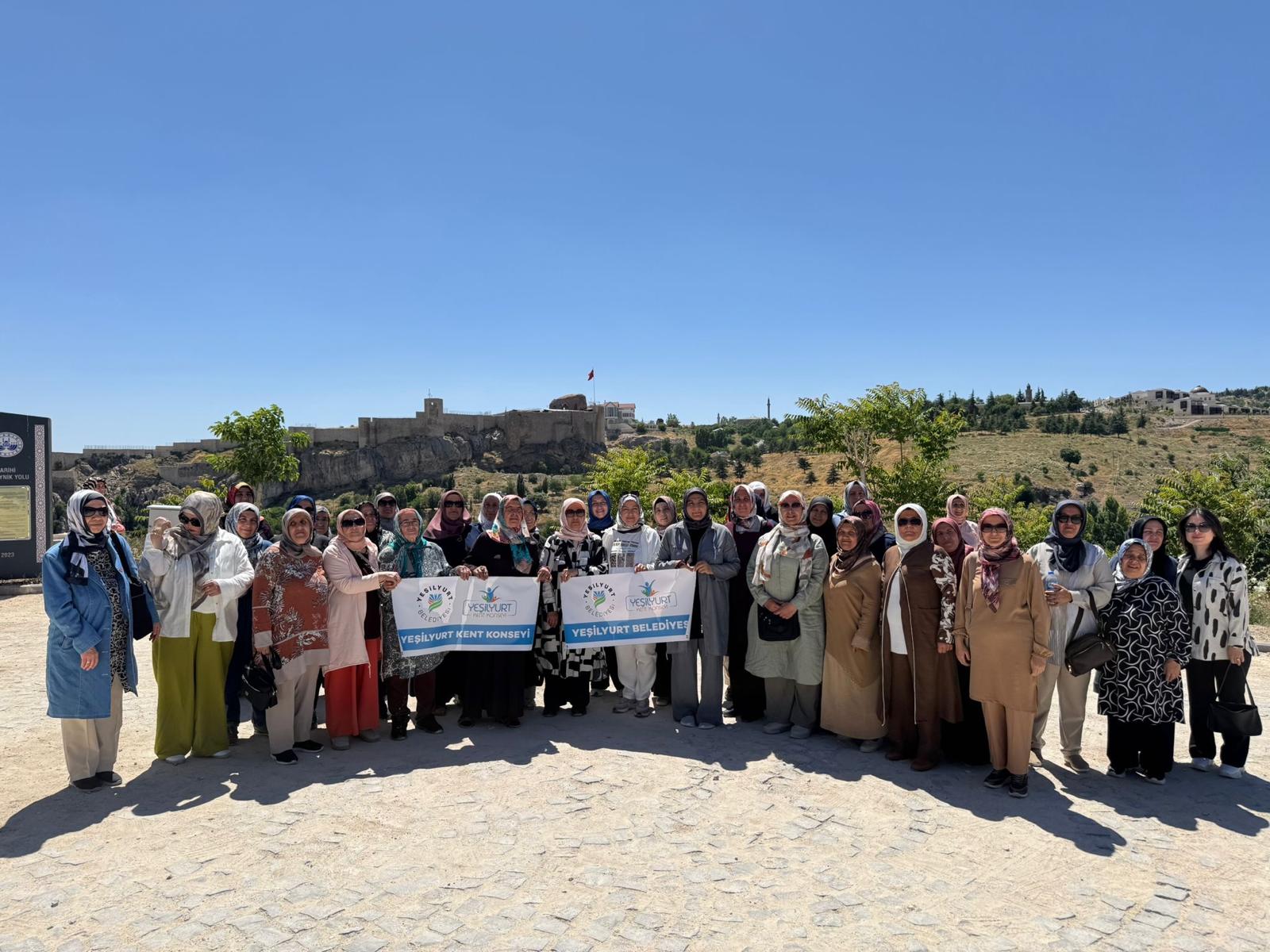 Yeşilyurt Kent Konseyi’nden Elazığ Harput’a Kültürel Gezi