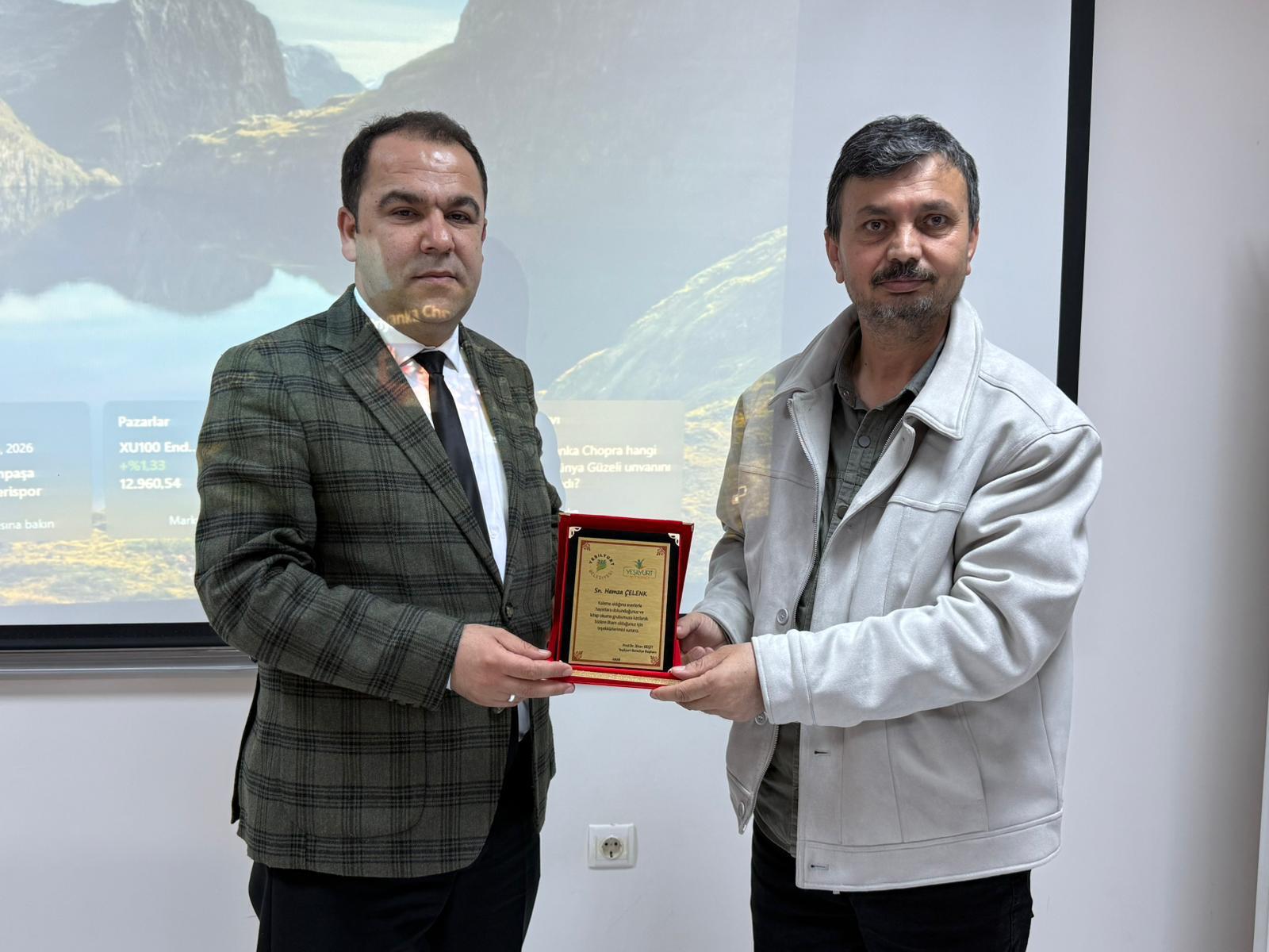 “Her Şey Seninle Başlar Kitap Okuma Projesi” kapsamında, eğitmen yazar Hamza Çelenk ile “Bana Yarından Bahset” kitabı üzerine verimli bir söyleşi gerçekleştirdik.