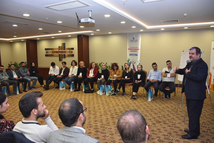 Türkiye'de ilk! Yeşilyurt Kent Konseyi Gençlik Meclisi, Çalıştay Kapsamlı 30 Vilayeti Buluşturdu.