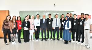 Teknoloji ve Yenilik Zirvesi’nde Gençler Geleceğin Dünyasıyla Buluştu