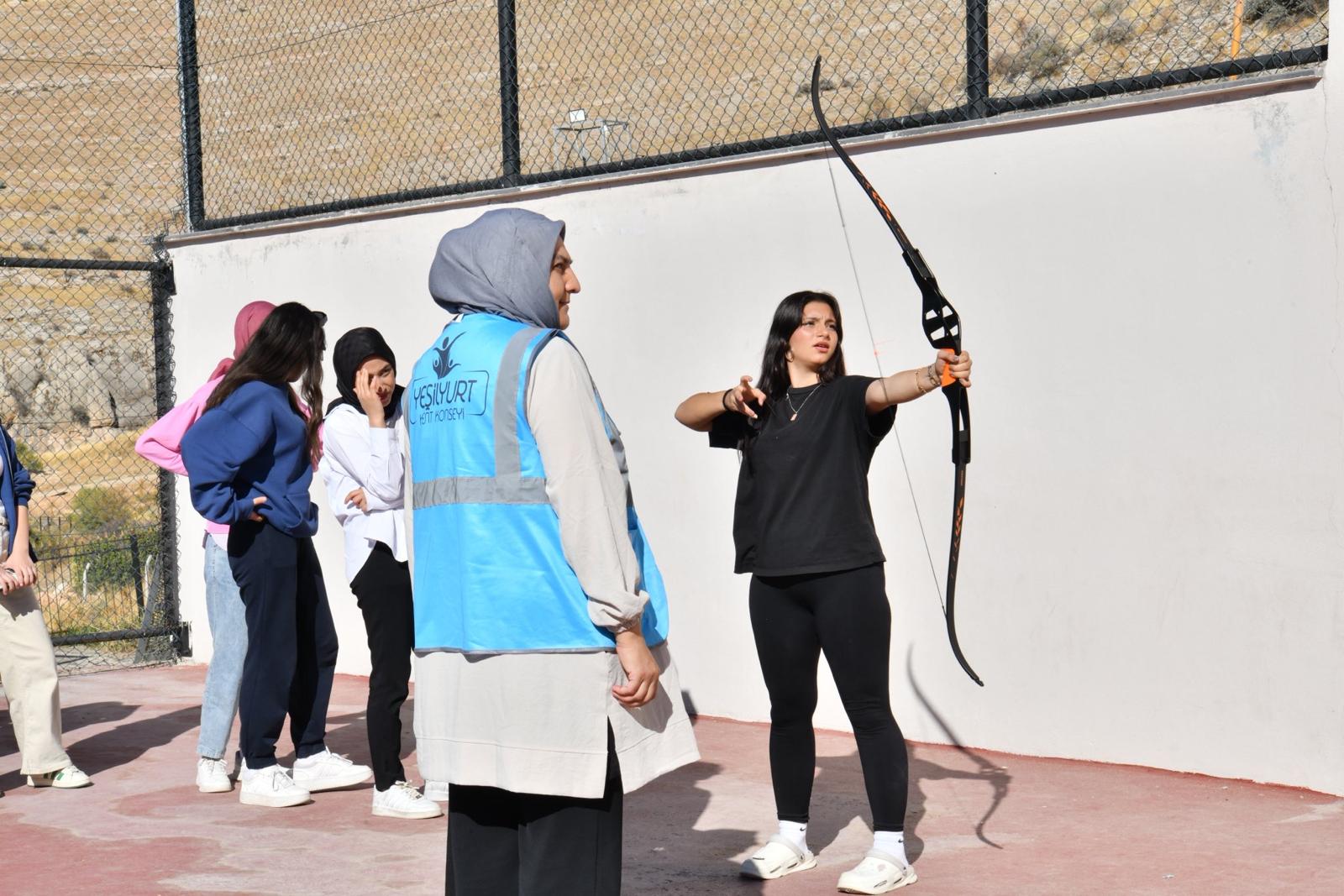 Kız Öğrencilere Özel Kamp, Hem Sosyal Hem Eğitici Oldu  