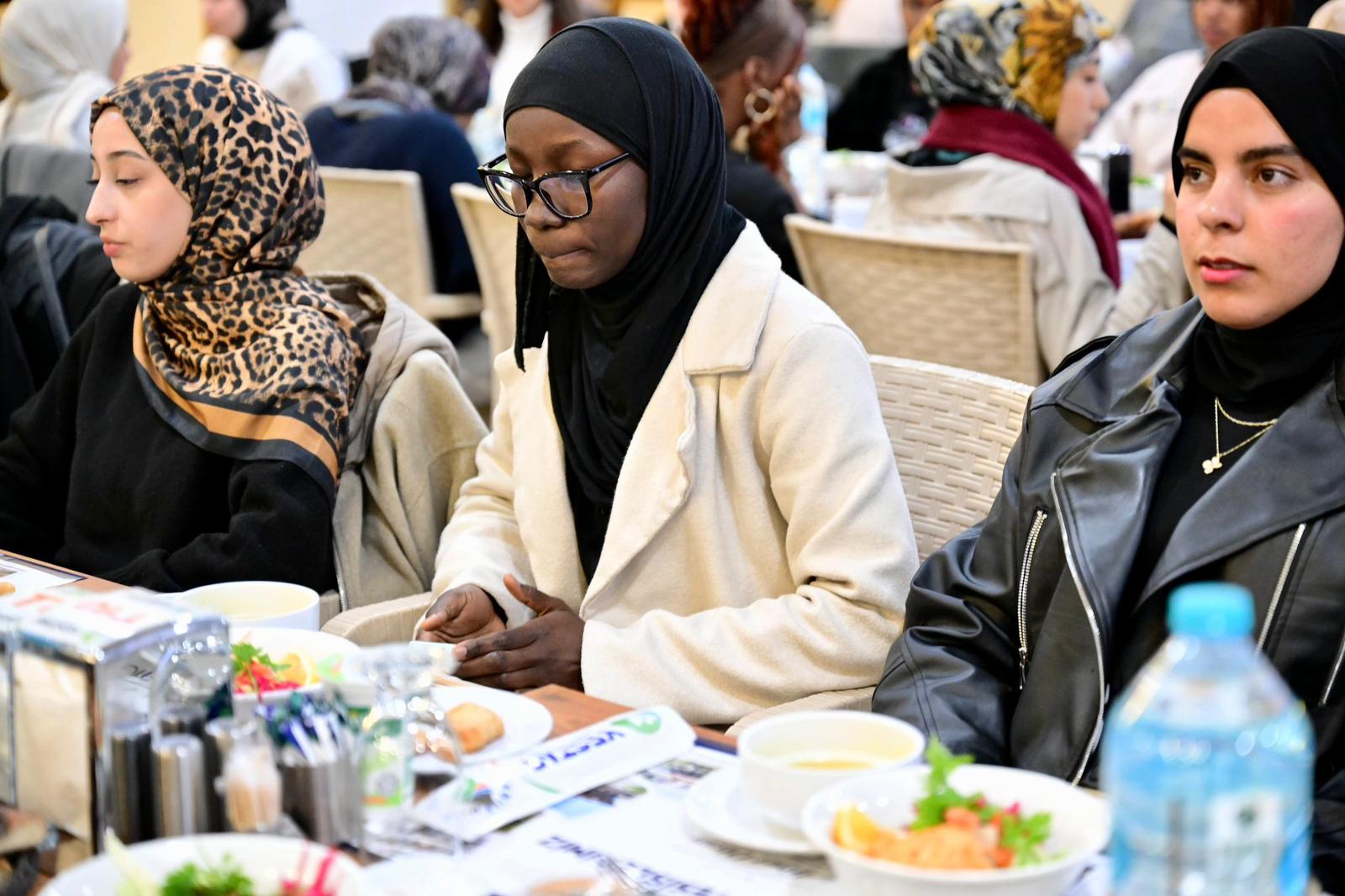 Başkan Geçit, 36 Farklı Ülkeden Gelen Uluslararası Öğrencileri İftarda Ağırladı.