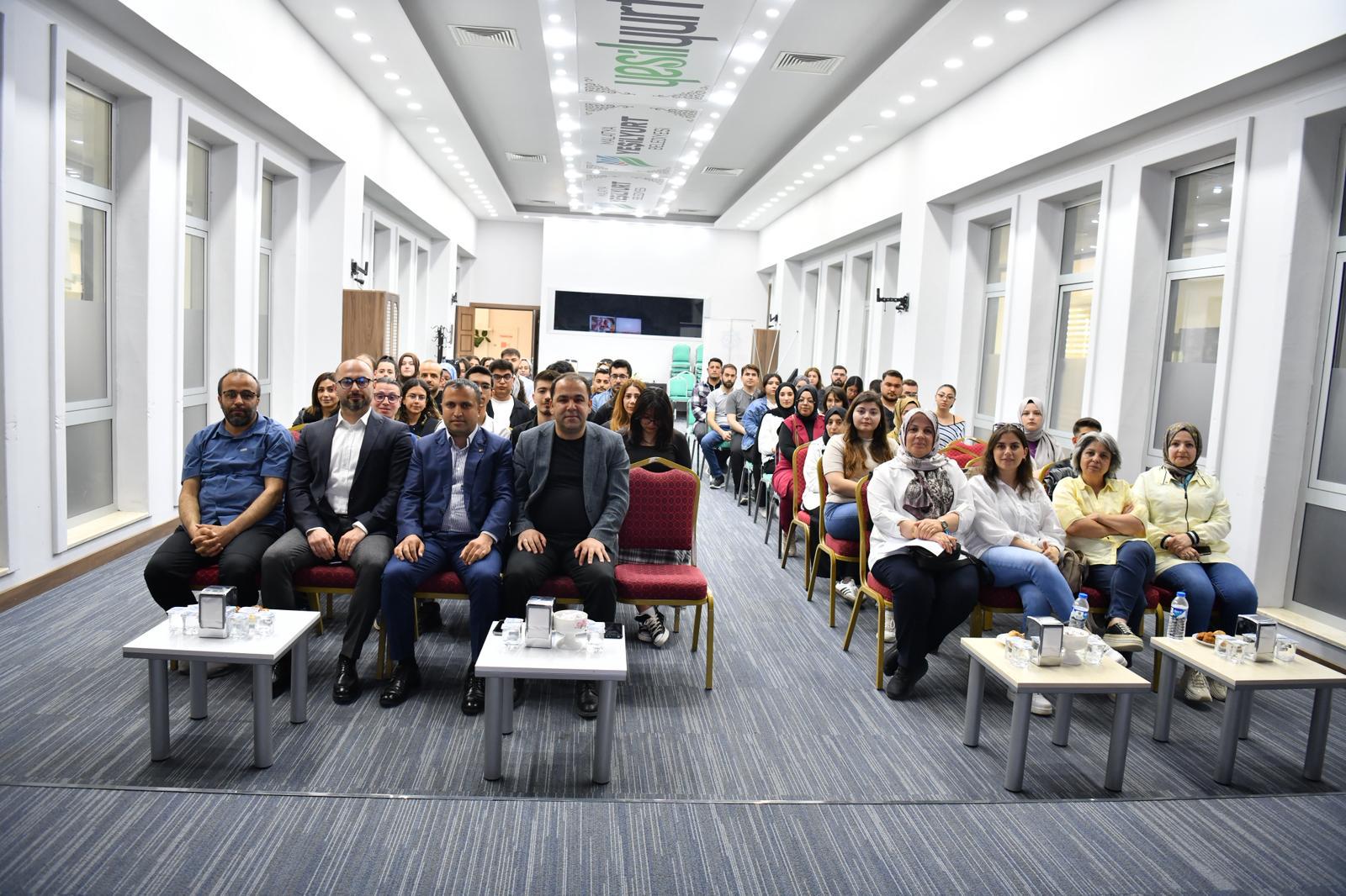 Malatya Genç Girişimcilik Akademisi’nde E-Ticaret ve Dijital Girişimcilik Konuşuldu