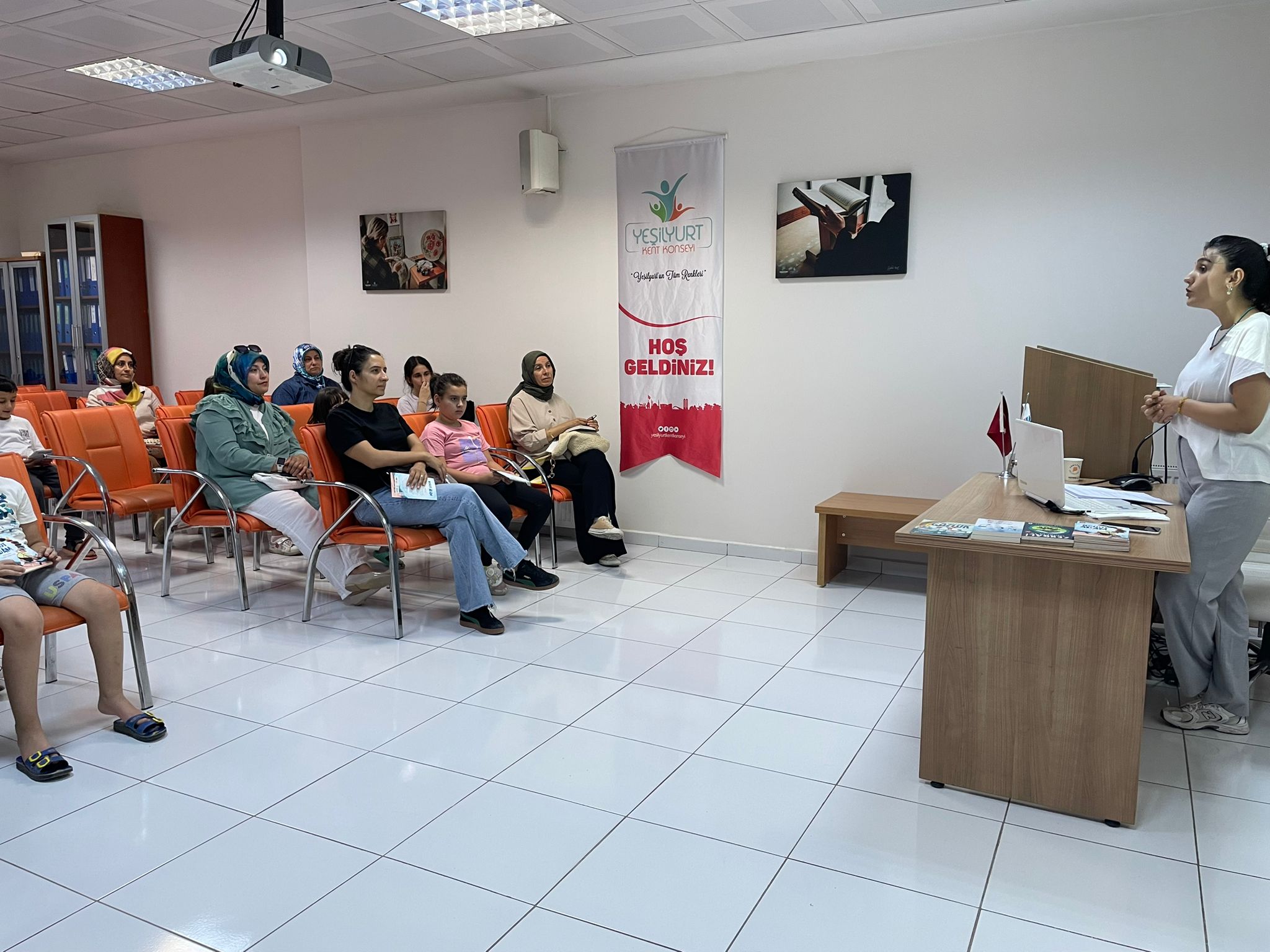 YEŞİLYURT KENT KONSEYİ’NDEN ANLAMLI PROJE: “BİRLİKTE OKUYORUZ, BİRLİKTE ÖĞRENİYORUZ” BAŞLADI!