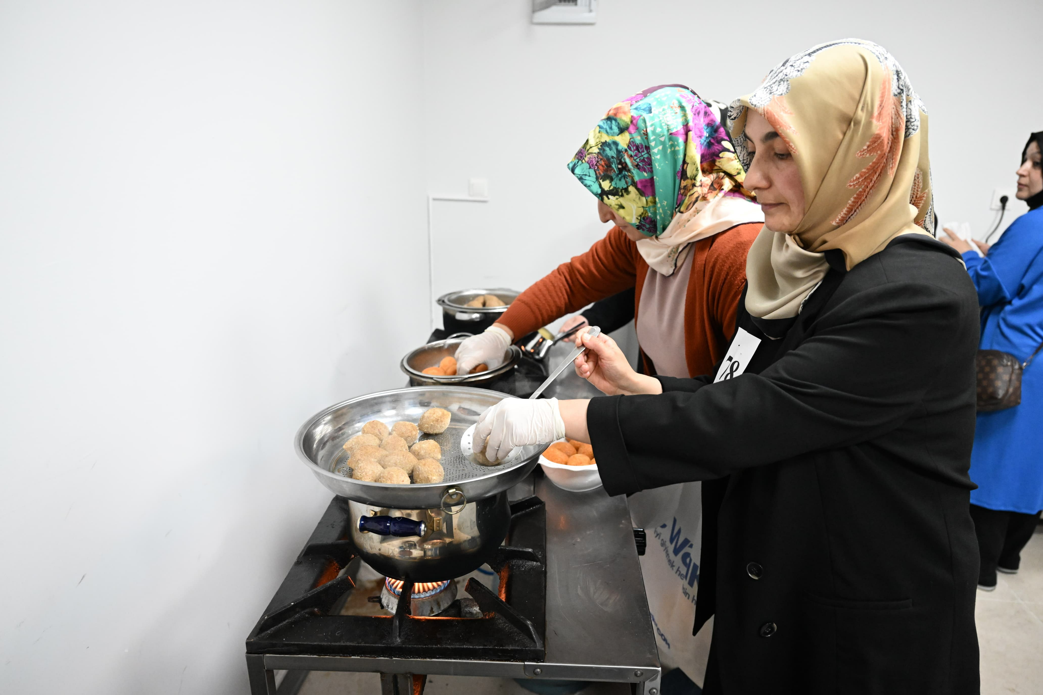 Coğrafi İşaret Tescil Belgeli ‘İçli Köfte’ Yemek Yarışmasına Rekor Düzeyde Katılım!