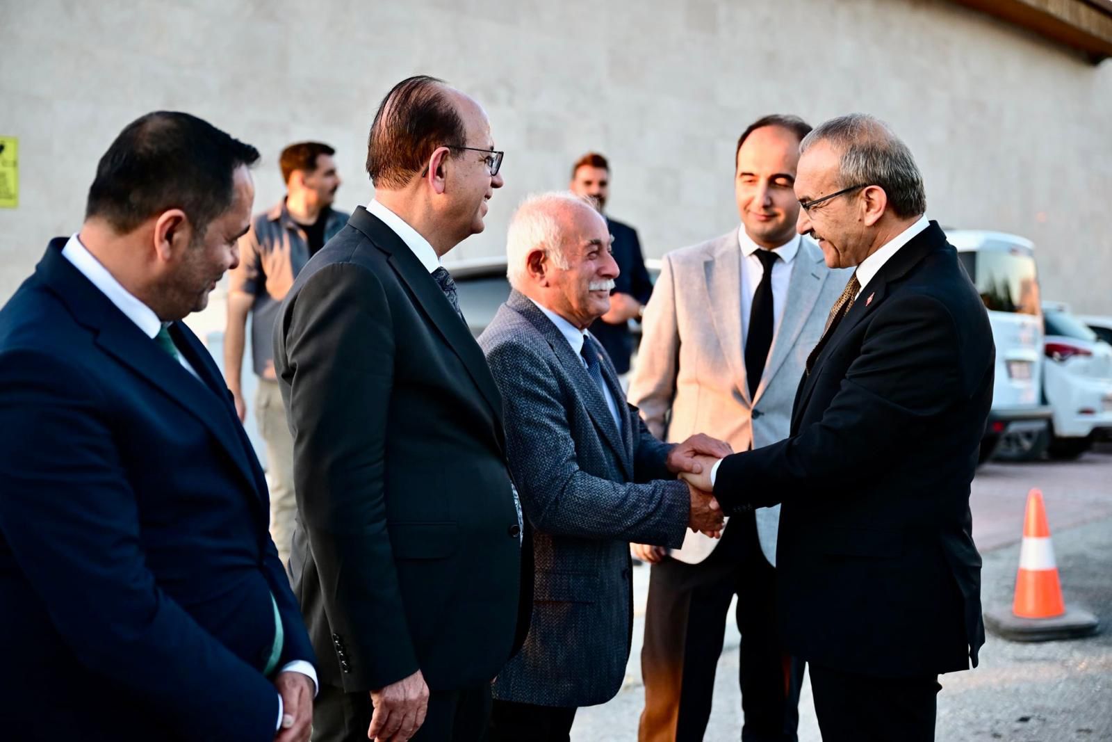 “Muharrem Ayı, Sadece Matem Değil Aynı Zamanda Birlik, Beraberlik ve Kardeşlik Ayıdır”