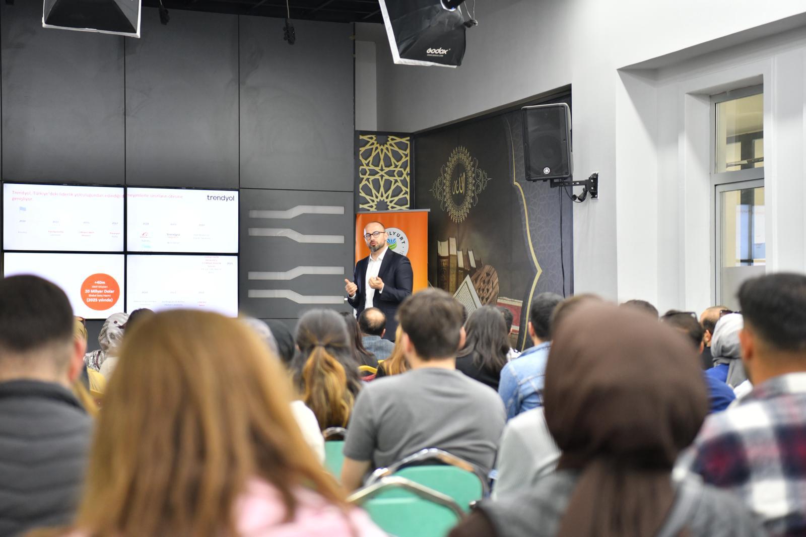Malatya Genç Girişimcilik Akademisi’nde E-Ticaret ve Dijital Girişimcilik Konuşuldu
