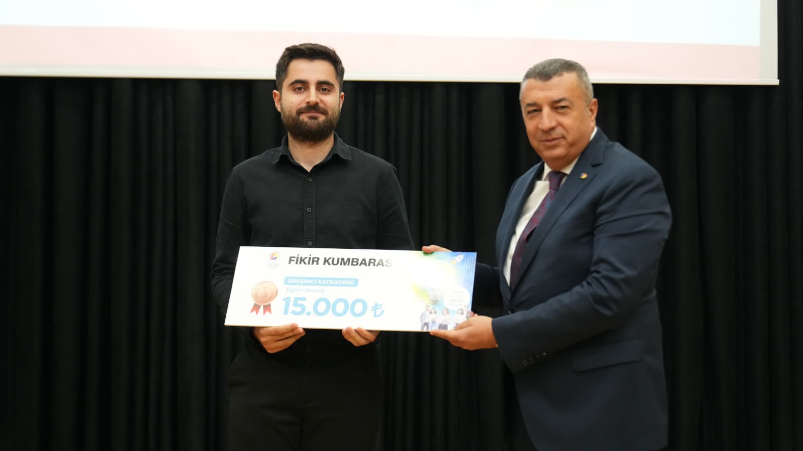 “Genç Girişimcilik Akademisi” İle “Fikir Kumbarası” Projesi Tamamlandı