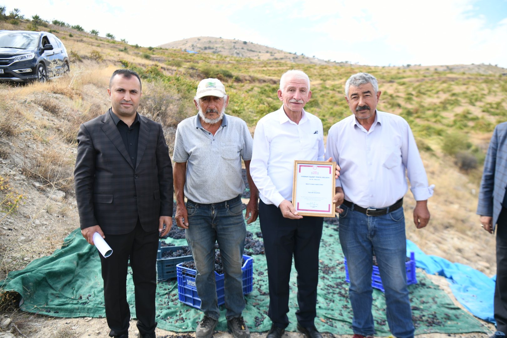 “YEŞİLYURT’UN DEĞERLERİ: MAHALLEDEN MARKAYA, TARLADAN SOFRAYA, TESCİLDEN TURİZME”