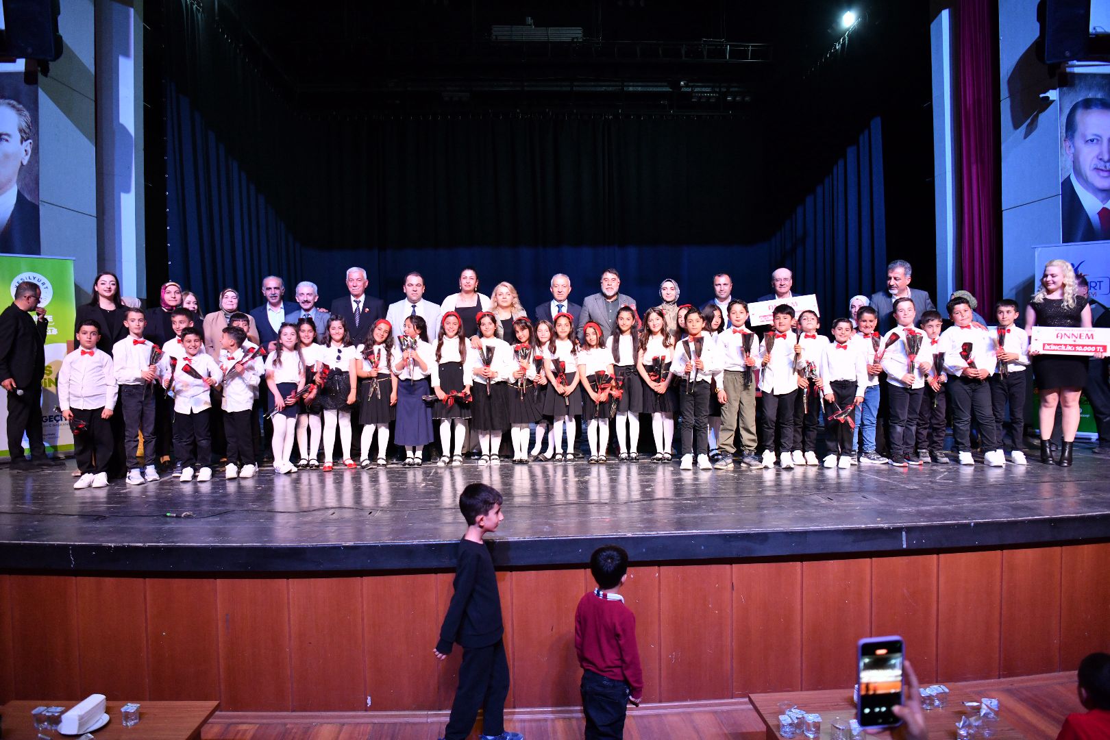 Anneler Günü Şiir Yarışması Sonuçlandı