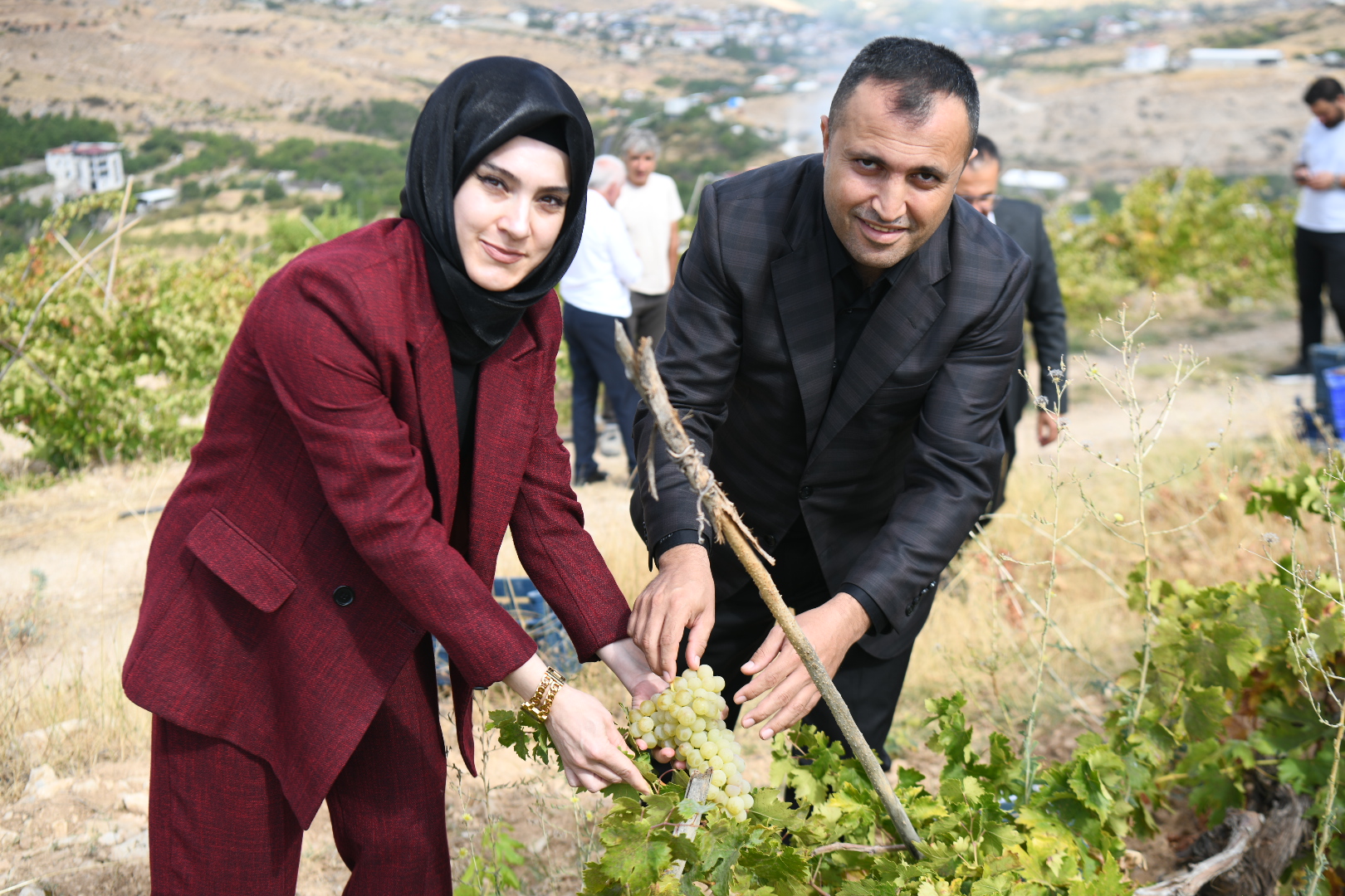 “YEŞİLYURT’UN DEĞERLERİ: MAHALLEDEN MARKAYA, TARLADAN SOFRAYA, TESCİLDEN TURİZME”