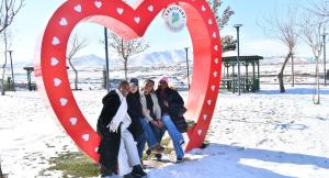 Yeşilyurt Kent Konseyi’nden Yabancı Öğrencilere Kültür, Tarih ve Meslek Dolu Gezi Programı!