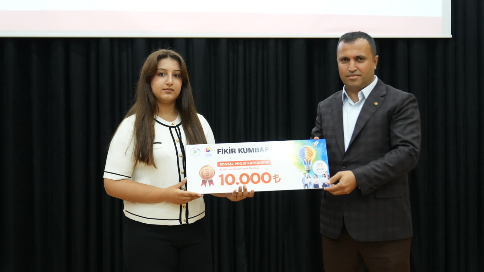 “Genç Girişimcilik Akademisi” İle “Fikir Kumbarası” Projesi Tamamlandı